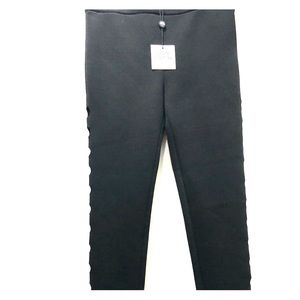Black stretch pants/ leggings